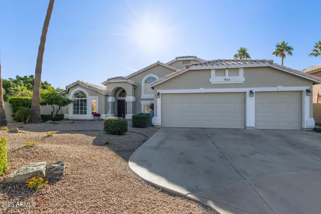 $1,275,000 | 915 West Grand Caymen Drive, Gilbert, AZ 85233