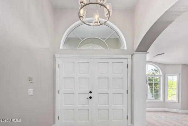 $1,275,000 | 915 West Grand Caymen Drive, Gilbert, AZ 85233