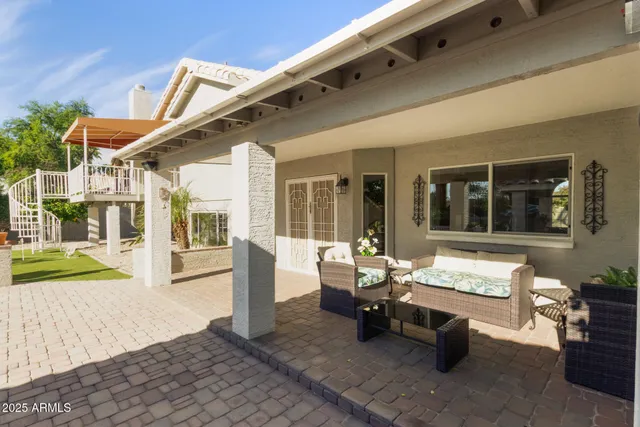 $1,275,000 | 915 West Grand Caymen Drive, Gilbert, AZ 85233