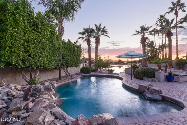 $1,275,000 | 915 West Grand Caymen Drive, Gilbert, AZ 85233
