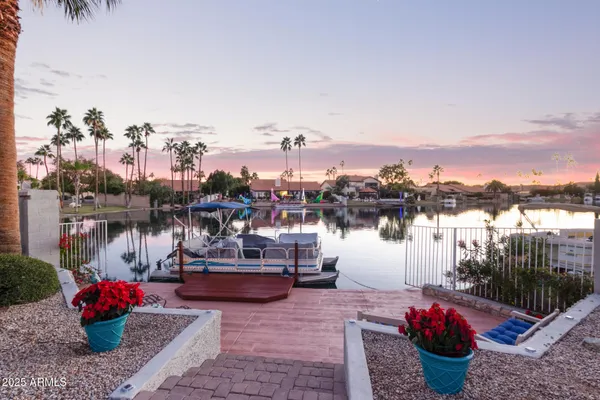 $1,224,000 | 915 West Grand Caymen Drive, Gilbert, AZ 85233