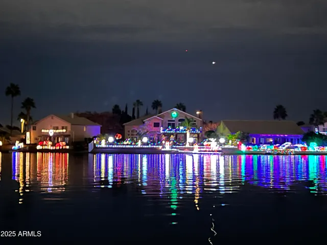 $1,275,000 | 915 West Grand Caymen Drive, Gilbert, AZ 85233