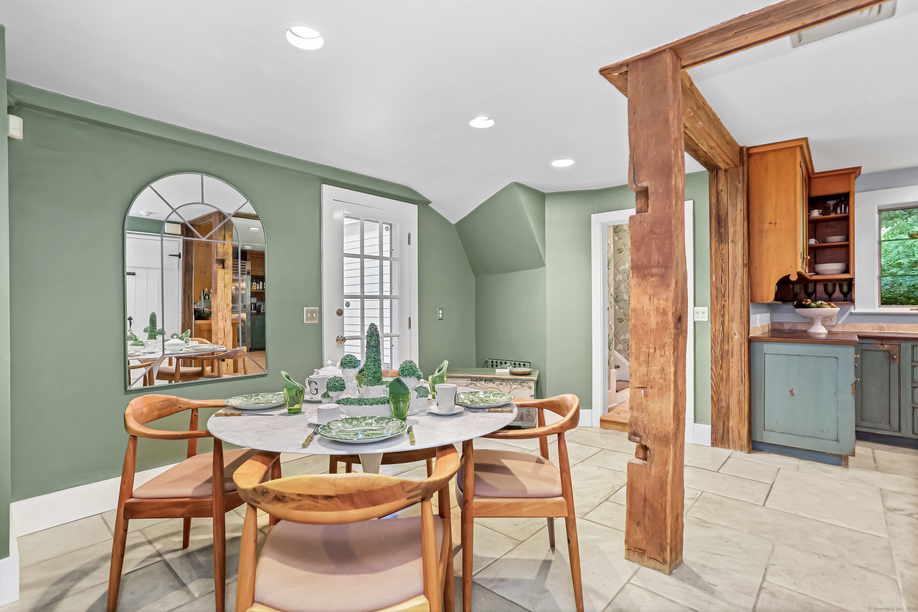 145 Lyons Plain Road Weston, CT 06883 - Photo 18 of 37