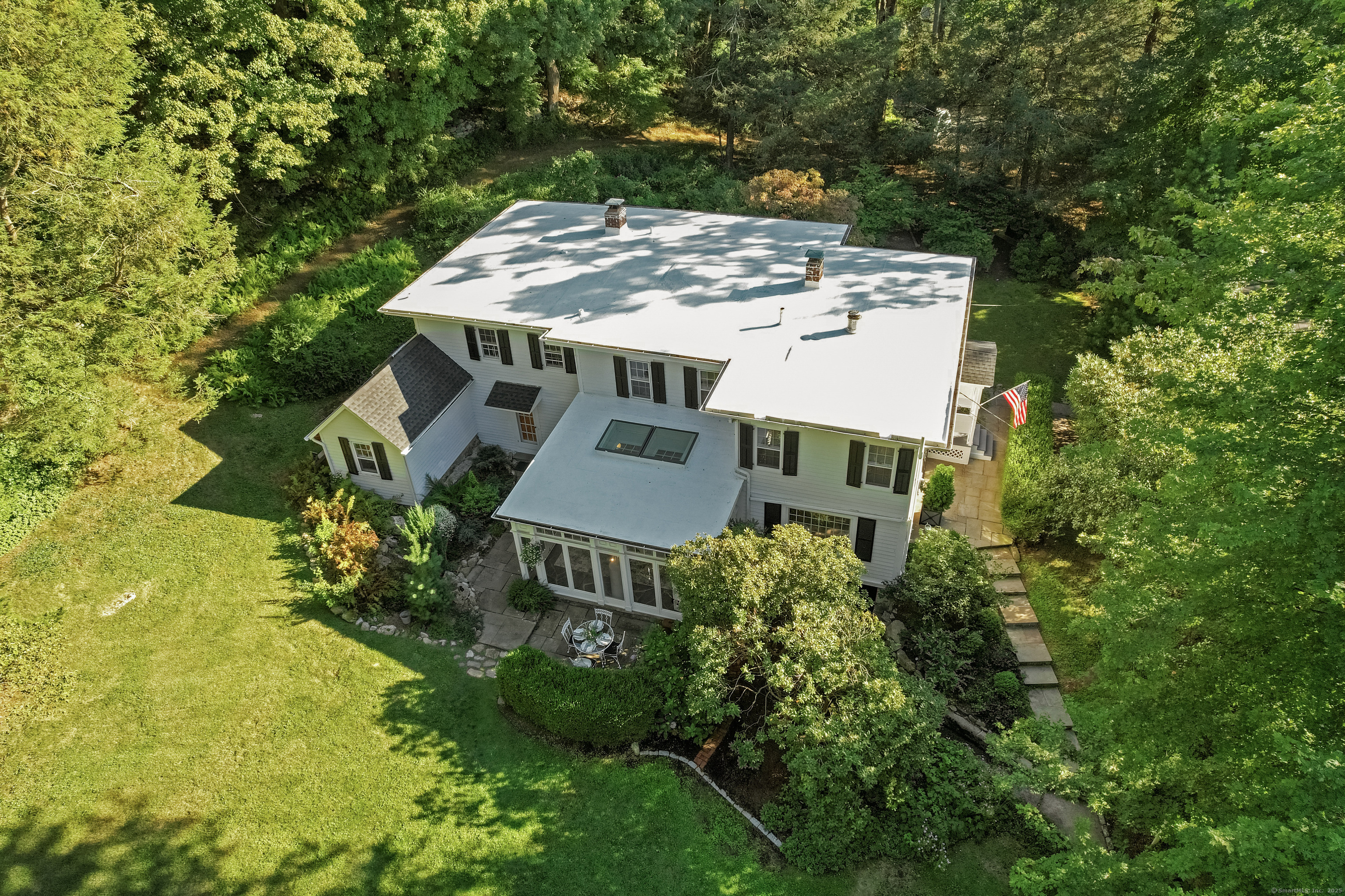 145 Lyons Plain Road Weston, CT 06883 - Photo 6 of 37