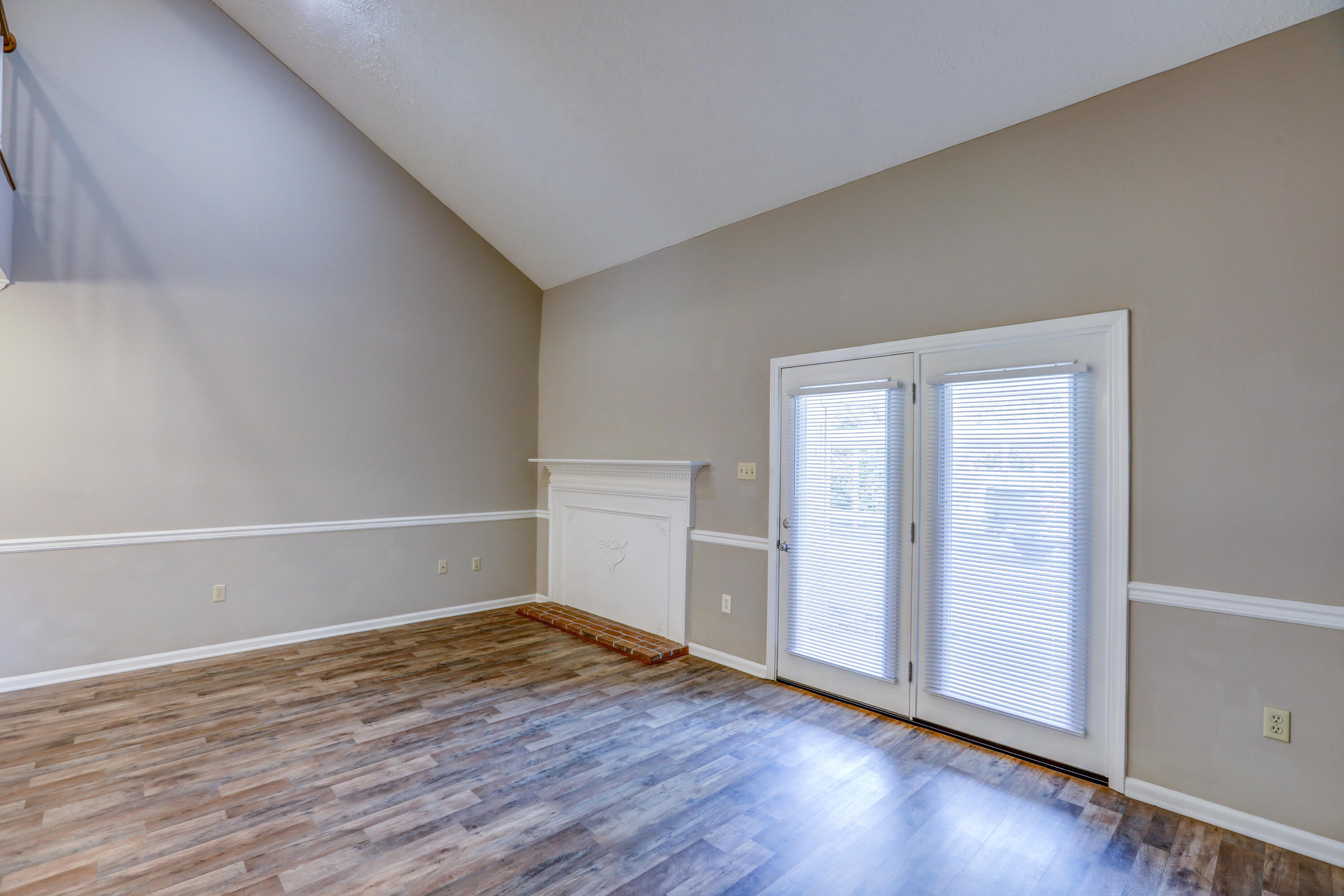 1220 Konnarock Road Kingsport, TN 37664 - Photo 5 of 26 B42A4127_28_29_30_31