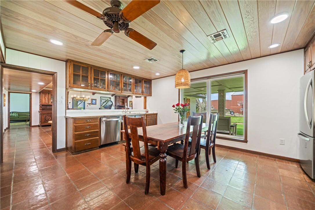 501 South County Road 1140 Riviera, TX 78379 - Photo 11 of 40 Functional eat-in kitchen offering generous counte