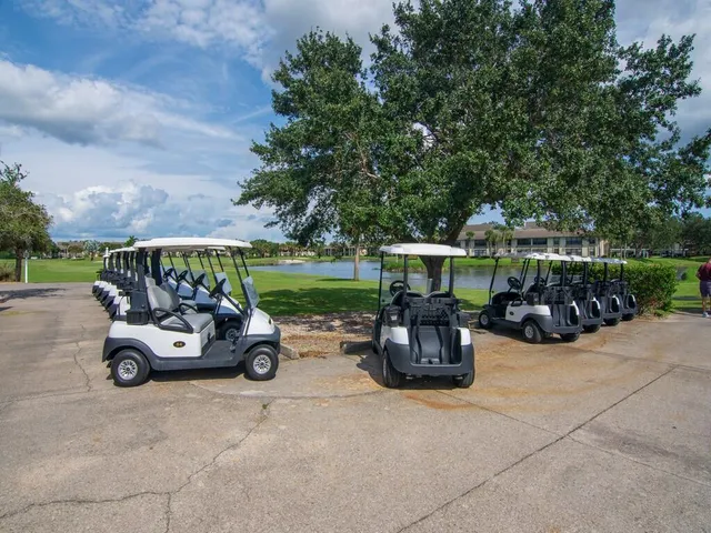 $155,000 | 25 Plantation Drive, Unit 201, Vero Beach, FL 32966