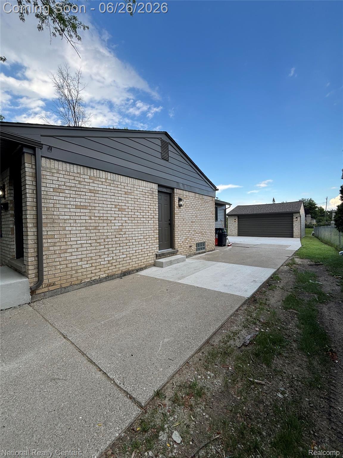 2362 Milverton Road Troy, MI 48083 - Photo 2 of 88