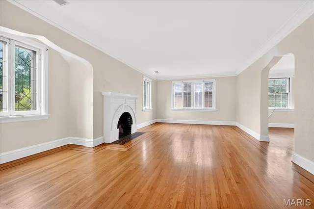 $875,000 | 7224 Pershing Avenue, University City, MO 63130