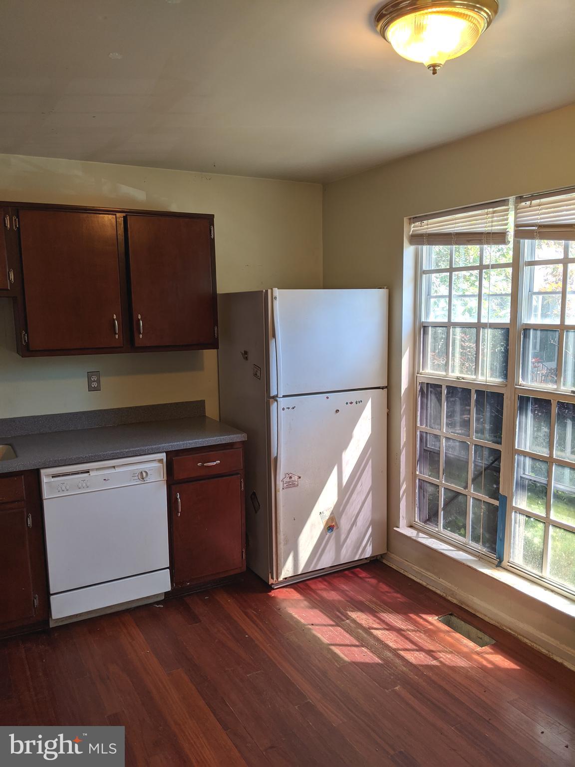 1656 Colonial Way Frederick, MD 21702 - Photo 2 of 18 Kitchen