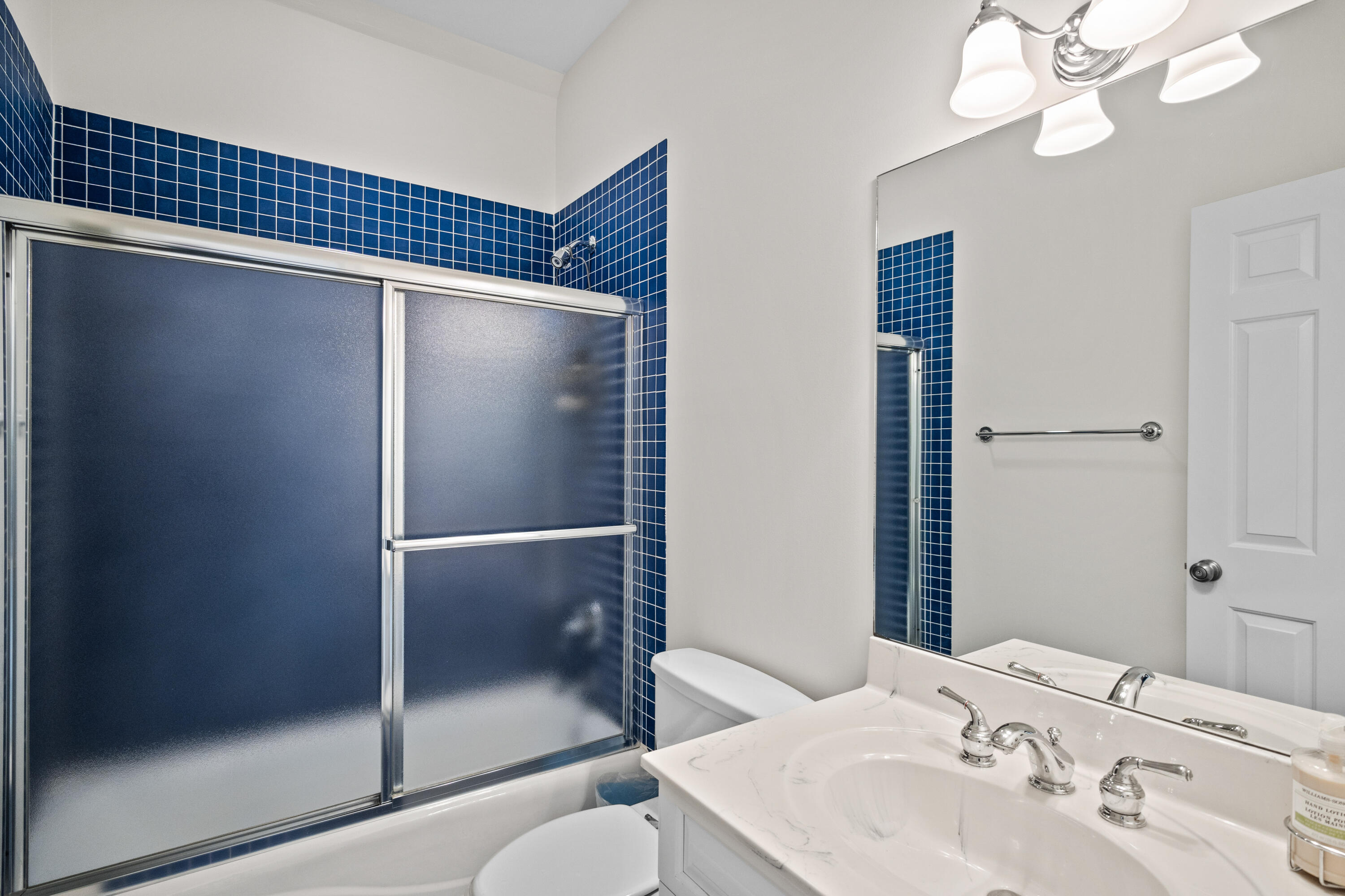 3600 Henrietta Hartford Road Mount Pleasant, SC 29466 - Photo 53 of 92 Shared bathroom