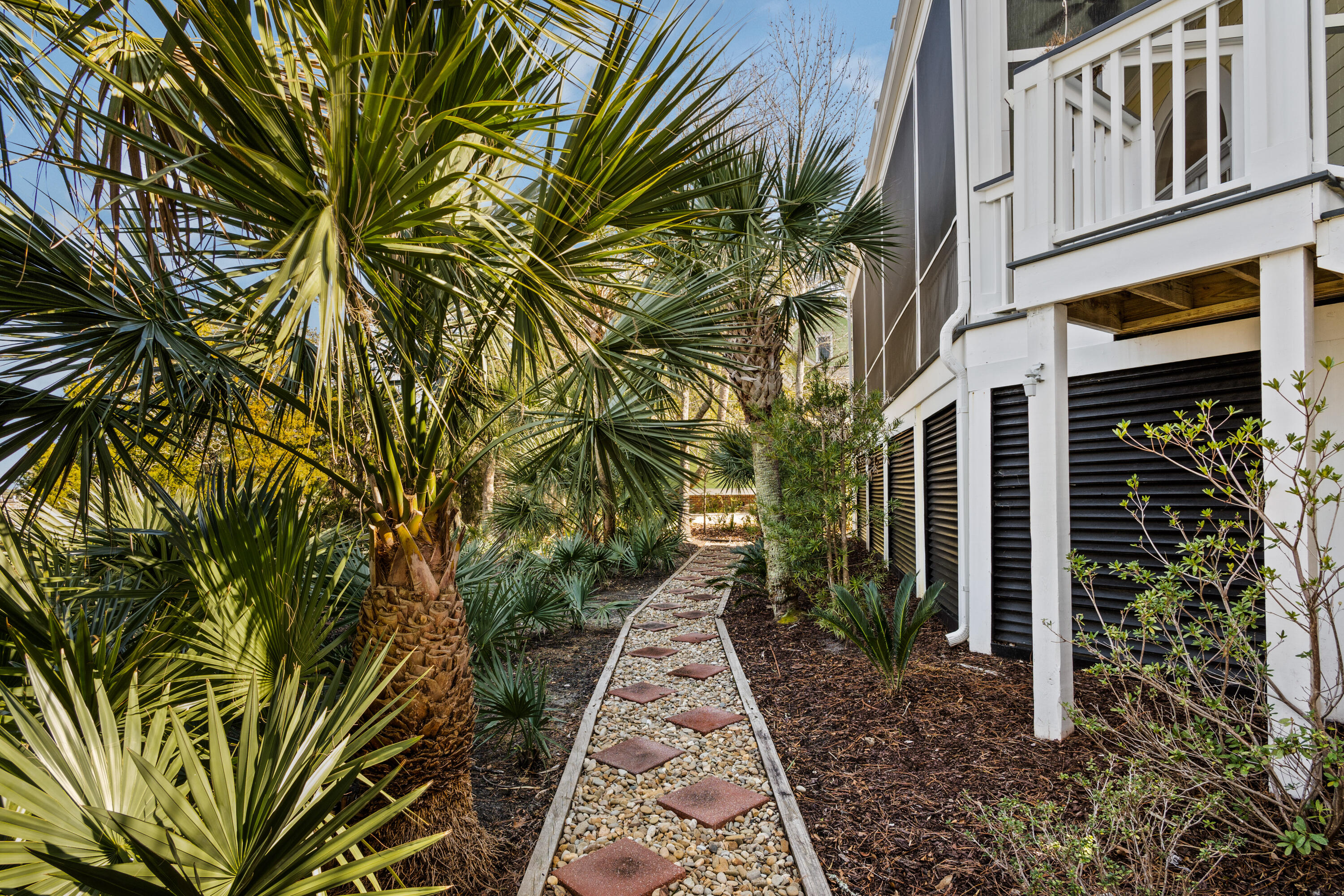 3600 Henrietta Hartford Road Mount Pleasant, SC 29466 - Photo 63 of 92 Rear path