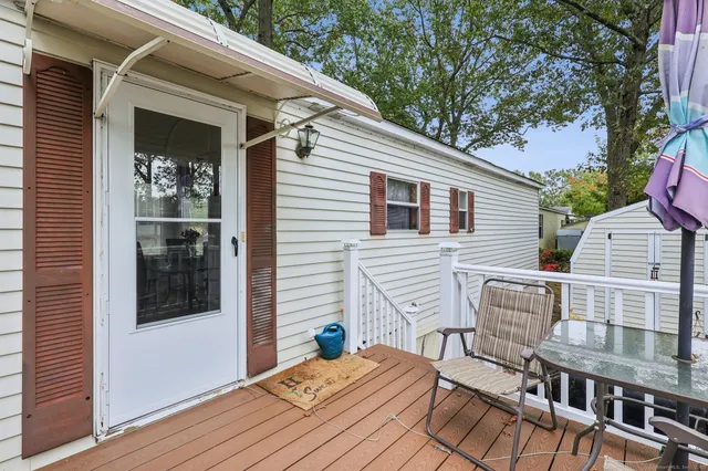 $95,000 | 15 Stonewood Terrace, Vernon, CT 06066