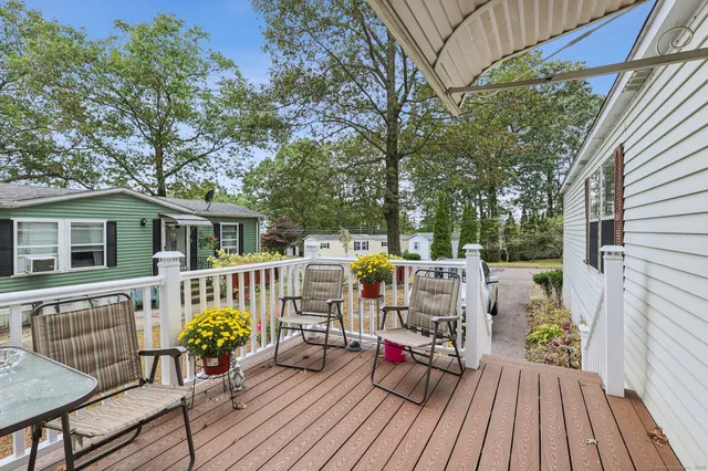 $95,000 | 15 Stonewood Terrace, Vernon, CT 06066