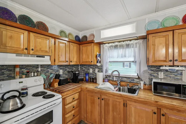 $95,000 | 15 Stonewood Terrace, Vernon, CT 06066