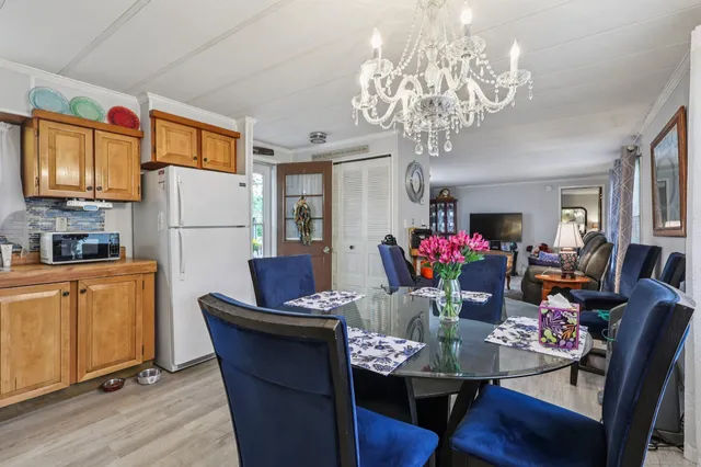 $95,000 | 15 Stonewood Terrace, Vernon, CT 06066