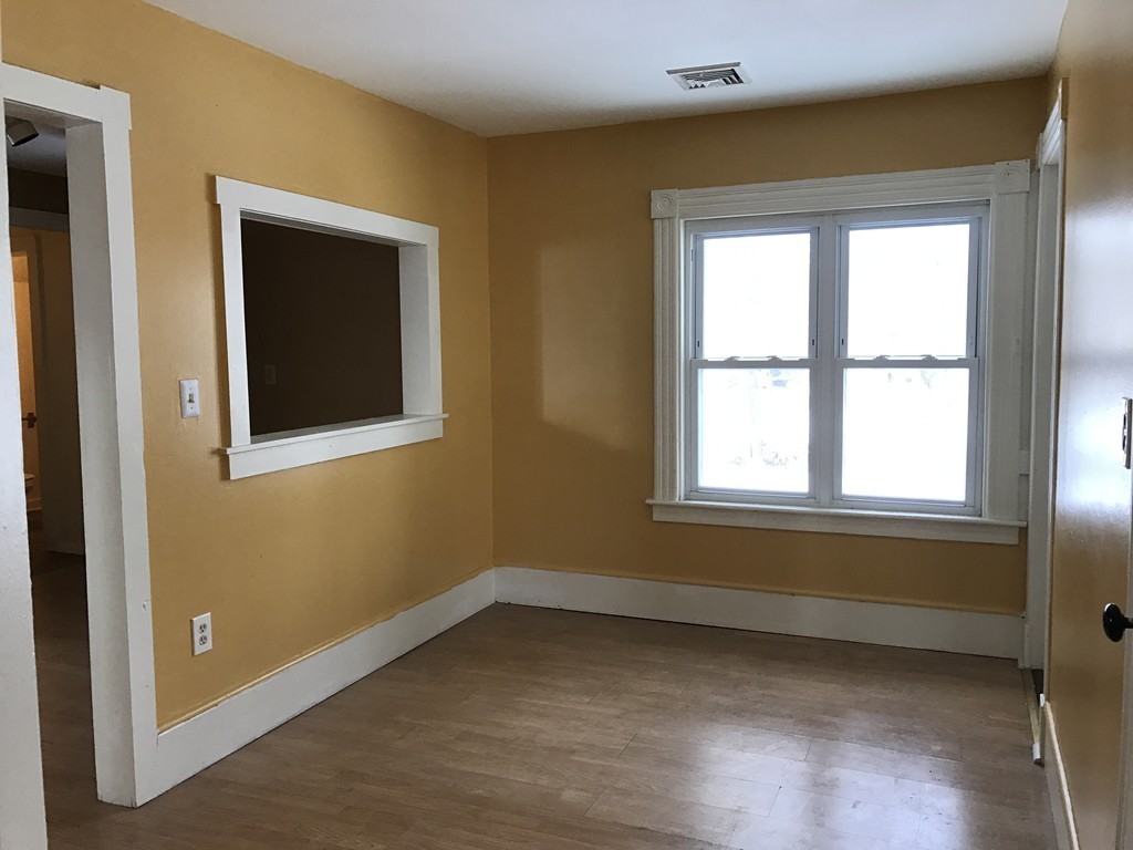 18-20 Silver Street Springfield, MA 01107 - Photo 6 of 18 Gallery Image 6