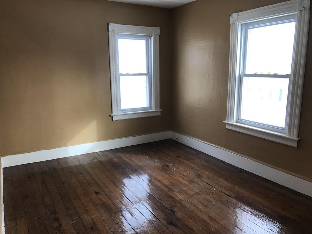 18-20 Silver Street Springfield, MA 01107 - Photo 7 of 18 Gallery Image 7