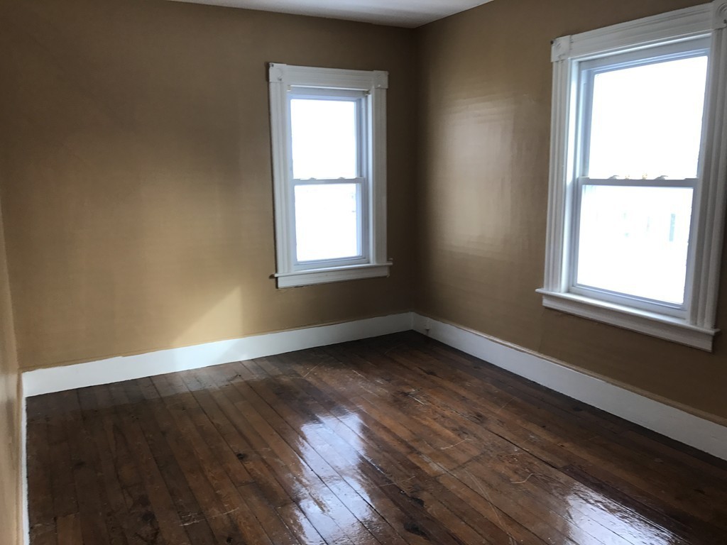 18-20 Silver Street Springfield, MA 01107 - Photo 8 of 18 Gallery Image 8