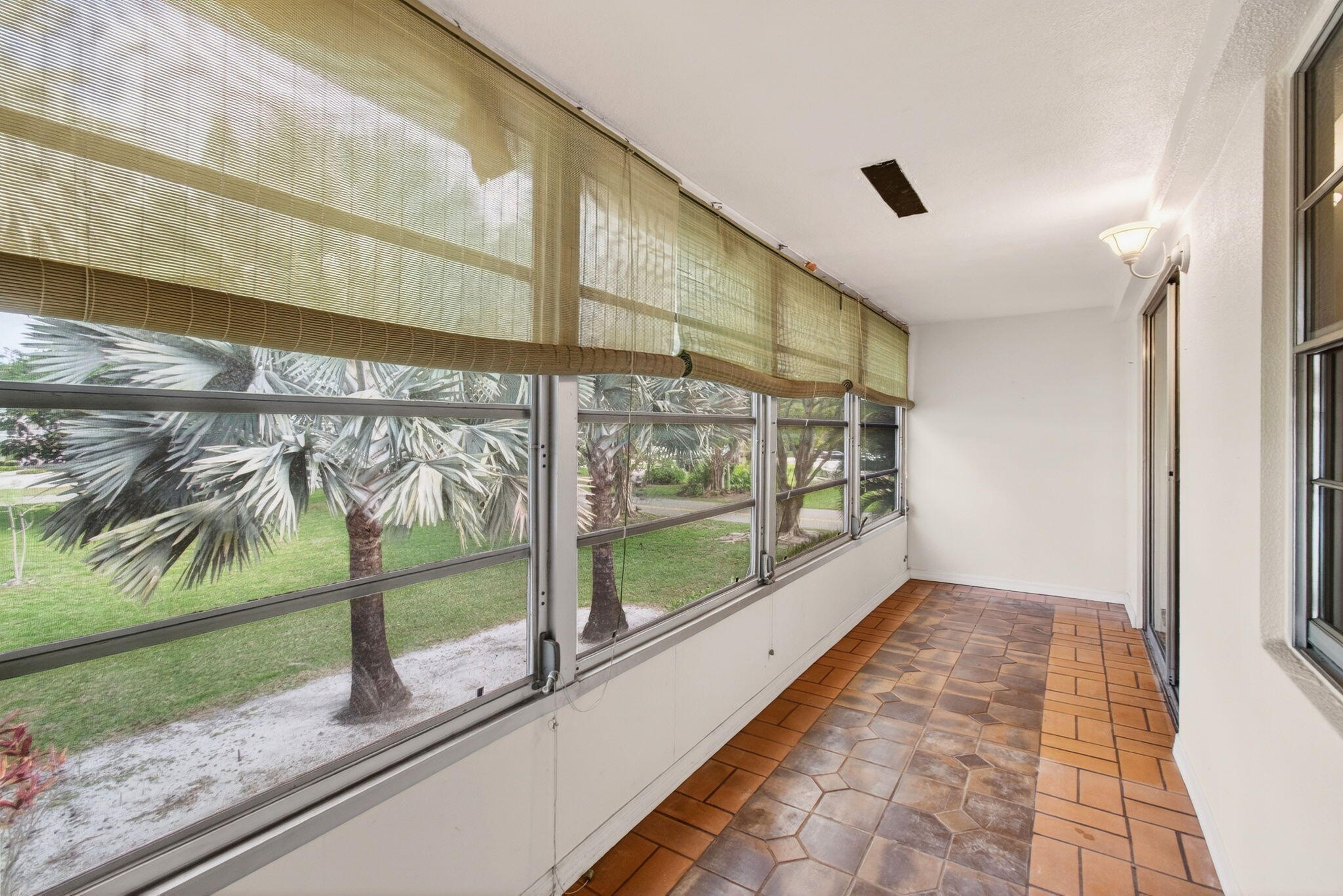 263 Ventnor R Deerfield Beach, FL 33442 - Photo 20 of 107 20