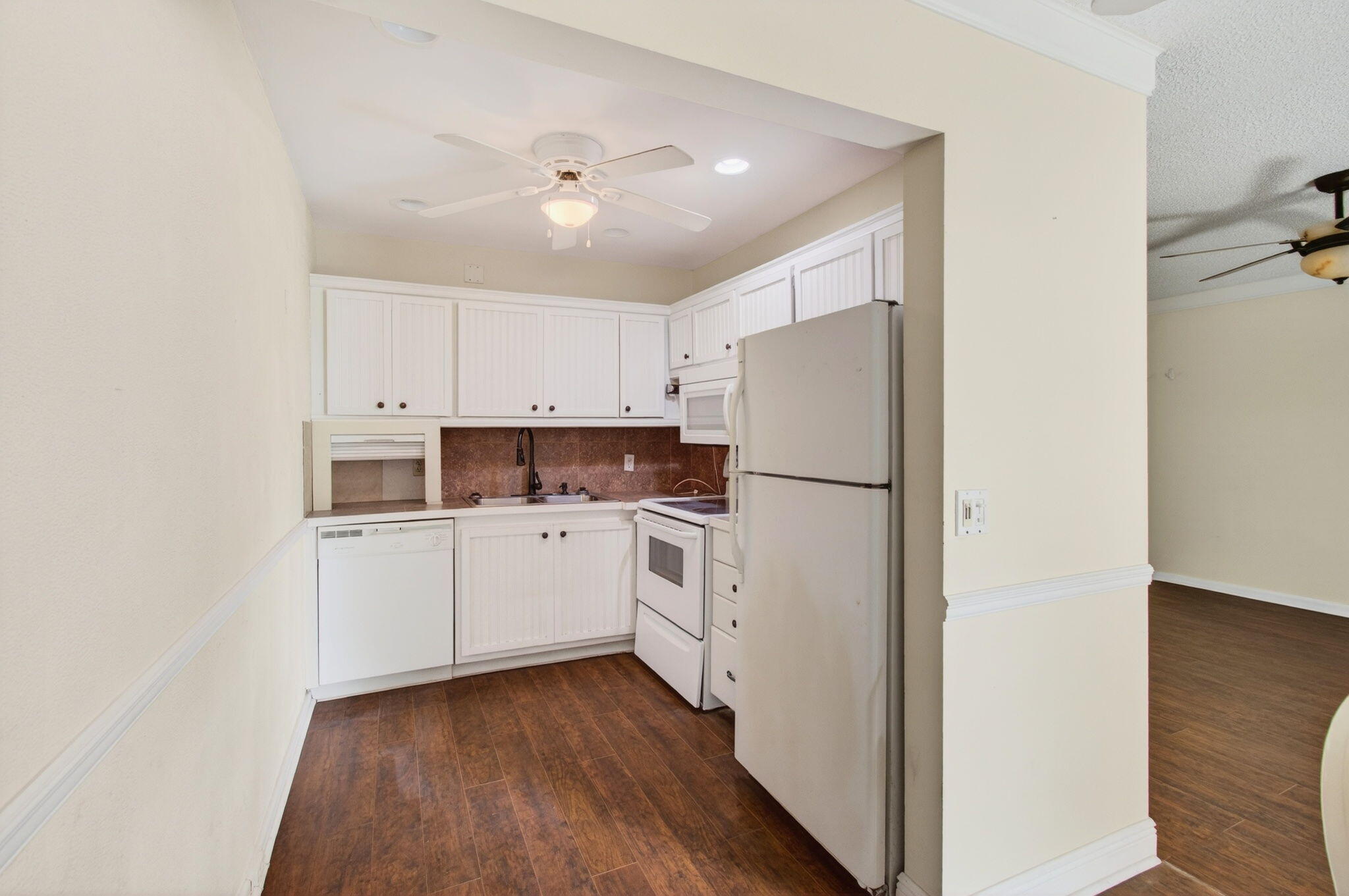 263 Ventnor R Deerfield Beach, FL 33442 - Photo 5 of 107 5