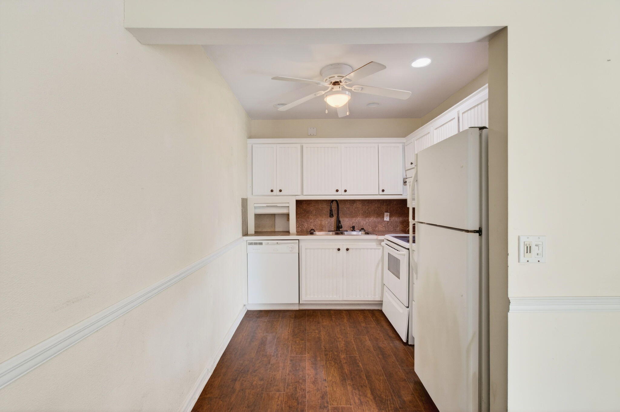 263 Ventnor R Deerfield Beach, FL 33442 - Photo 6 of 107 6