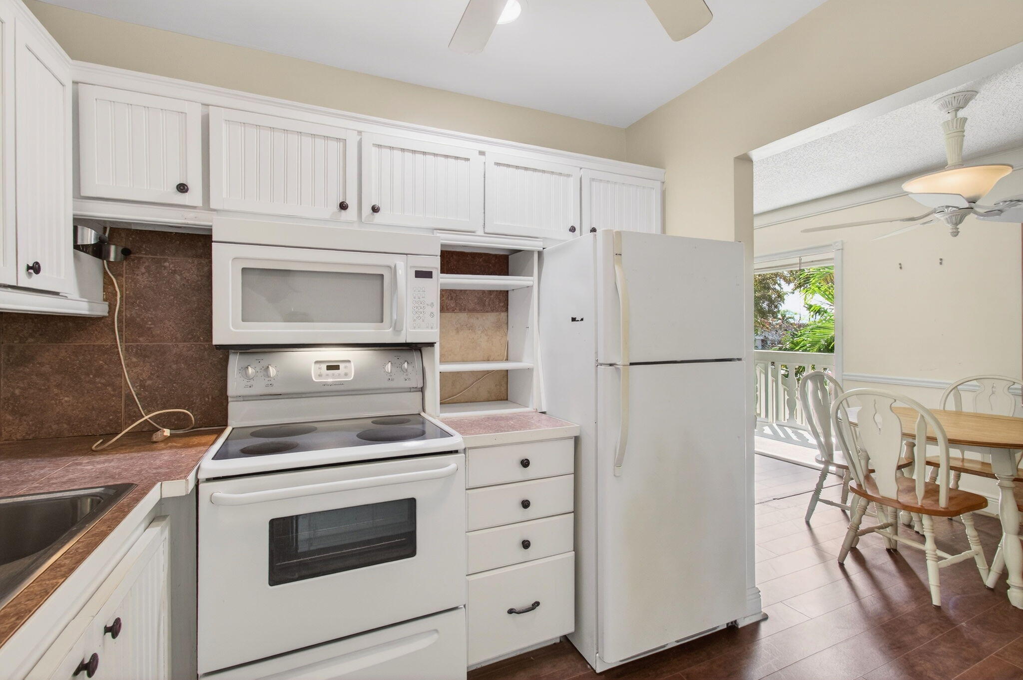 263 Ventnor R Deerfield Beach, FL 33442 - Photo 9 of 107 9