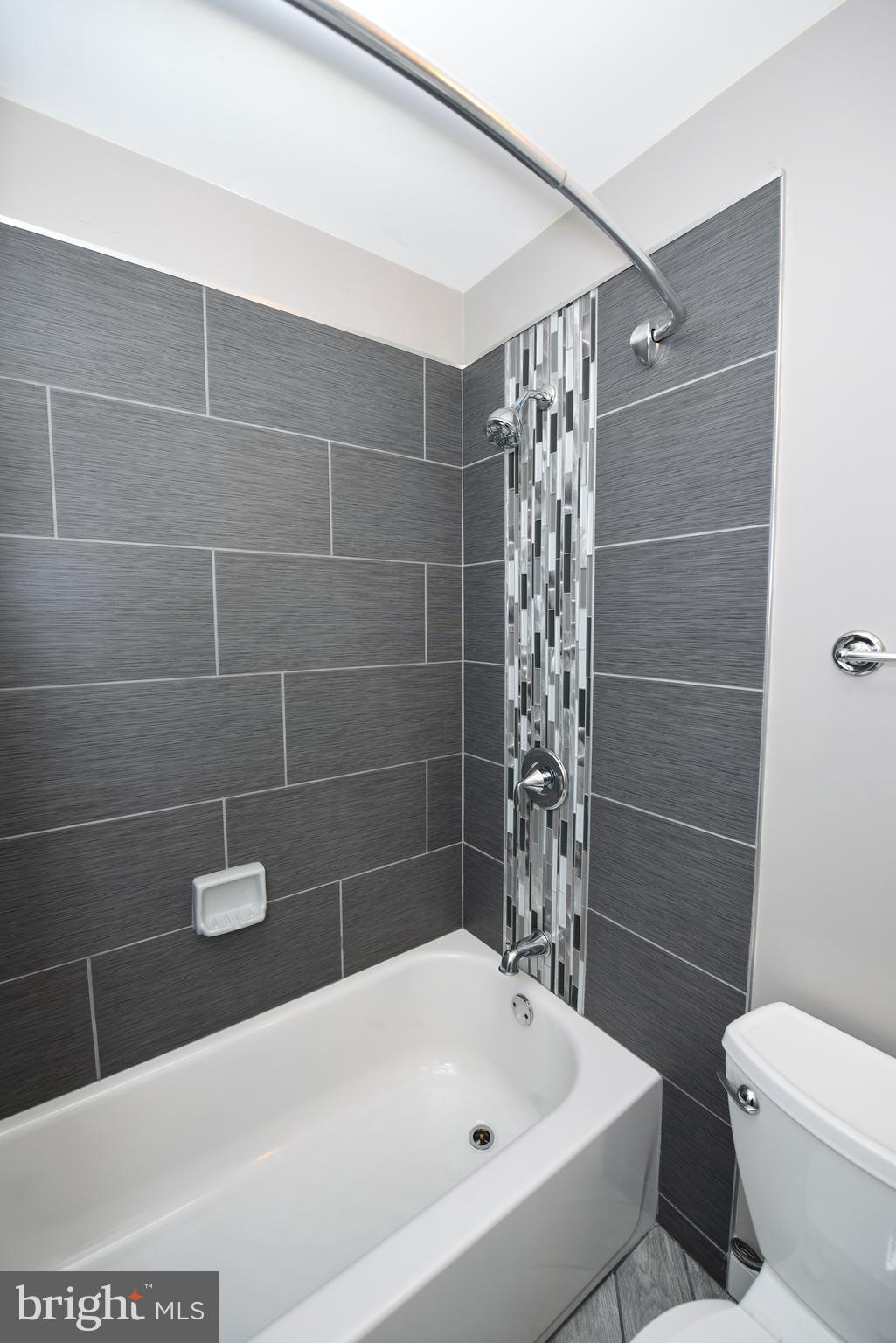 11862 Sewell Road Philadelphia, PA 19116 - Photo 19 of 27