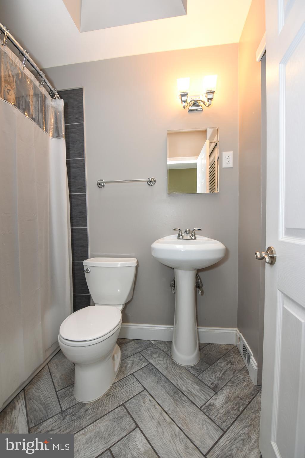 11862 Sewell Road Philadelphia, PA 19116 - Photo 20 of 27