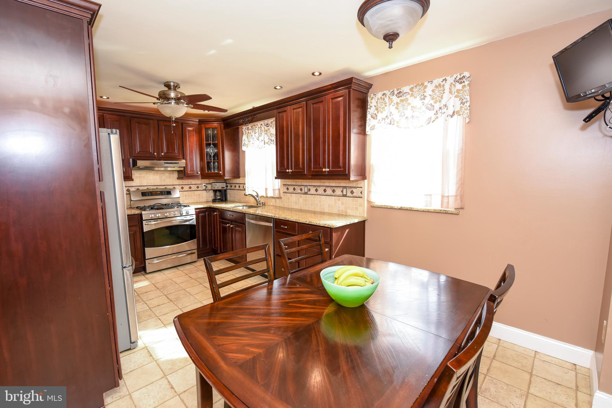 11862 Sewell Road Philadelphia, PA 19116 - Photo 8 of 27