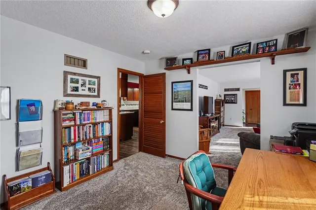 $489,000 | 543 East Park Road, Garnett, KS 66032