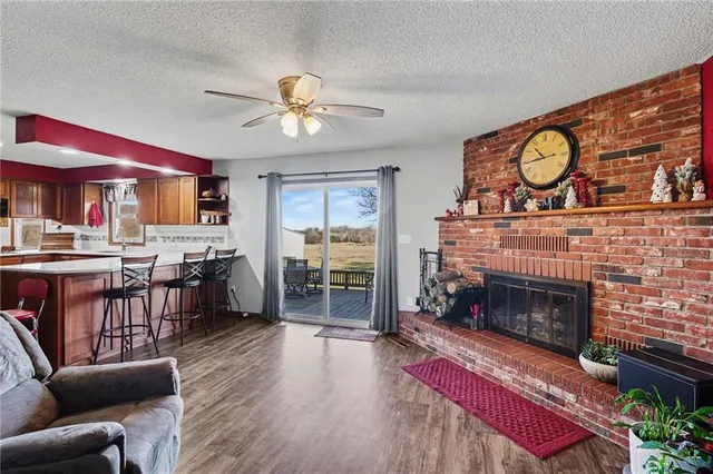 $489,000 | 543 East Park Road, Garnett, KS 66032