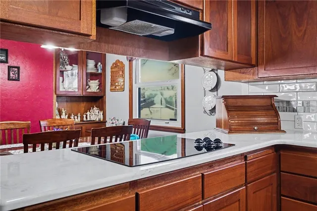 $489,000 | 543 East Park Road, Garnett, KS 66032