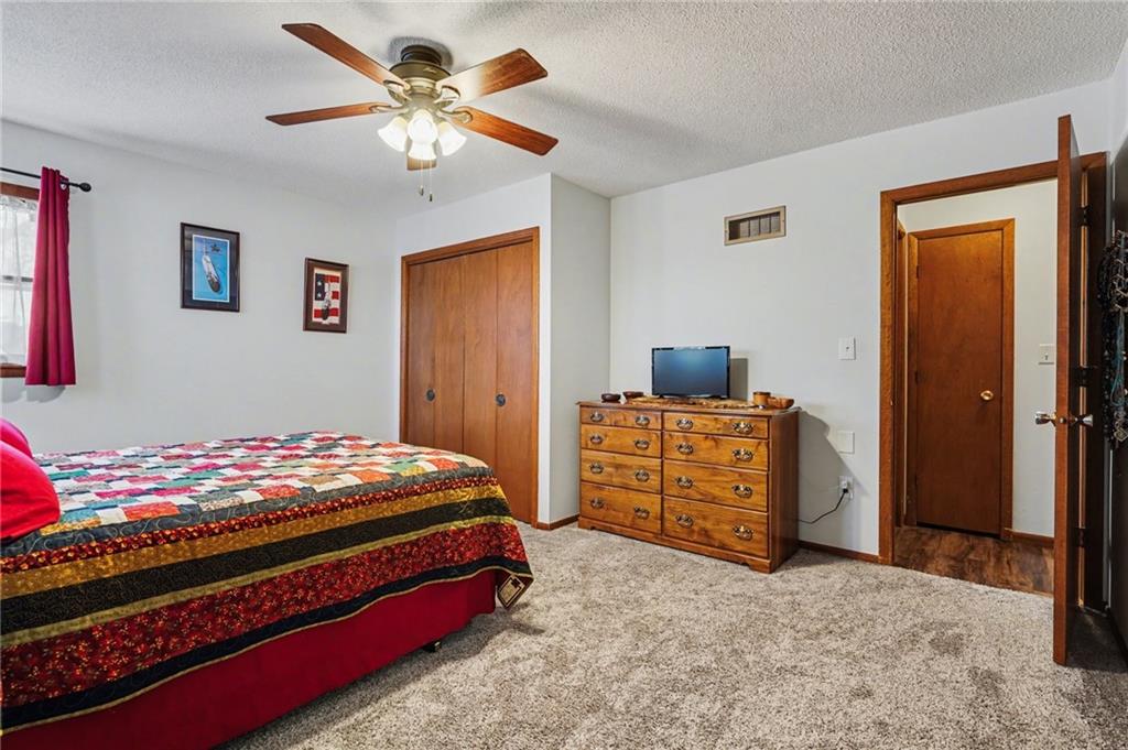 543 East Park Road Garnett, KS 66032 - Photo 34 of 68