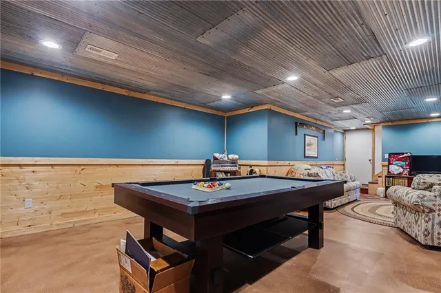 $489,000 | 543 East Park Road, Garnett, KS 66032