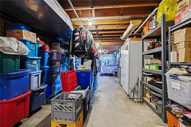 $489,000 | 543 East Park Road, Garnett, KS 66032