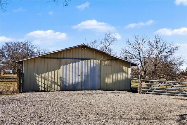 $489,000 | 543 East Park Road, Garnett, KS 66032