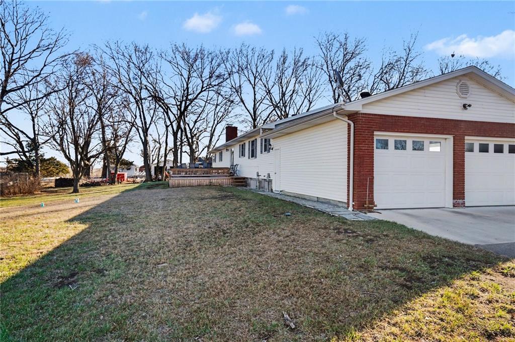 543 East Park Road Garnett, KS 66032 - Photo 8 of 68