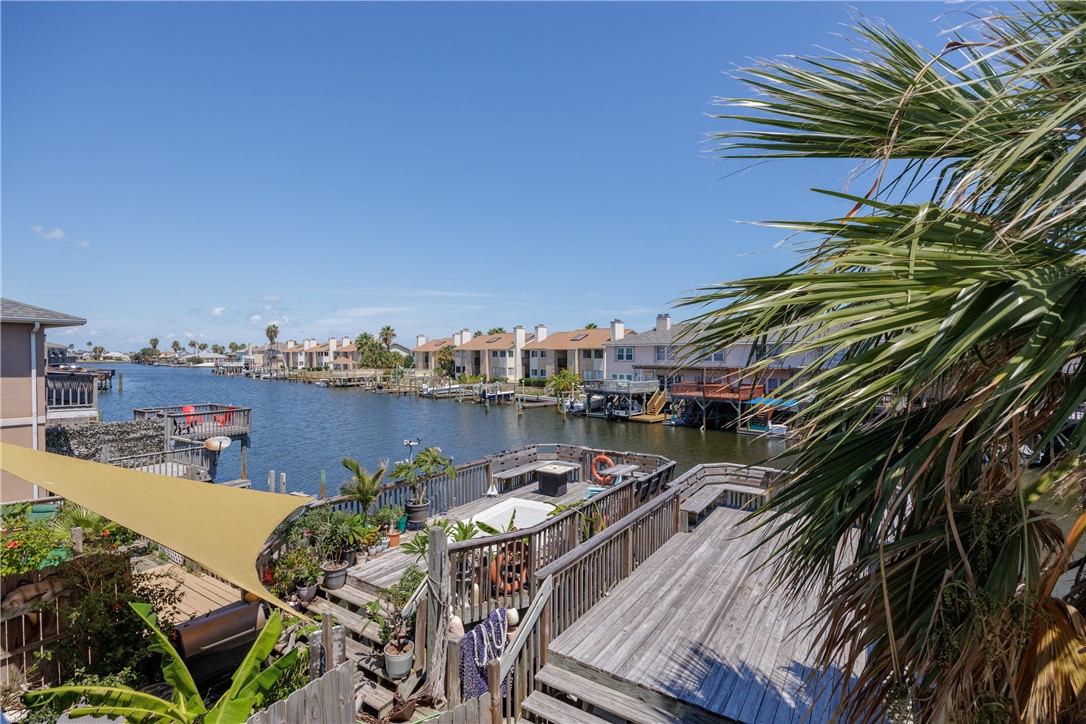 15432 Salt Cay Court, Unit 101 Corpus Christi, TX 78418 - Photo 33 of 37 a view of a city