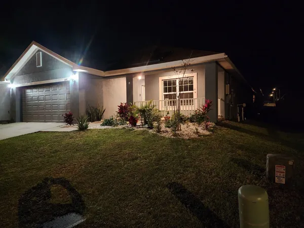 $2,100 | 640 Tanaro Lane, Haines City, FL 33844
