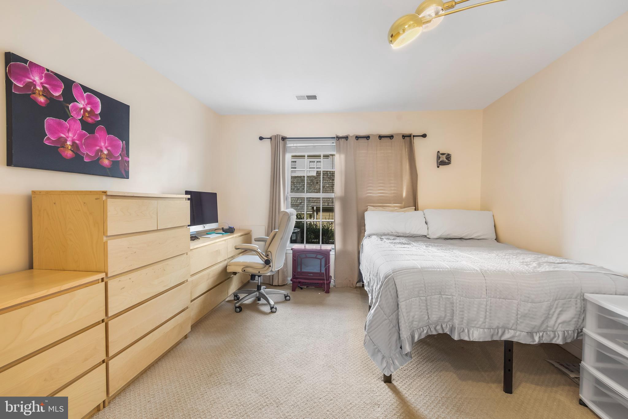 213 Ridgepoint Place Gaithersburg, MD 20878 - Photo 5 of 30 Gallery Image 5