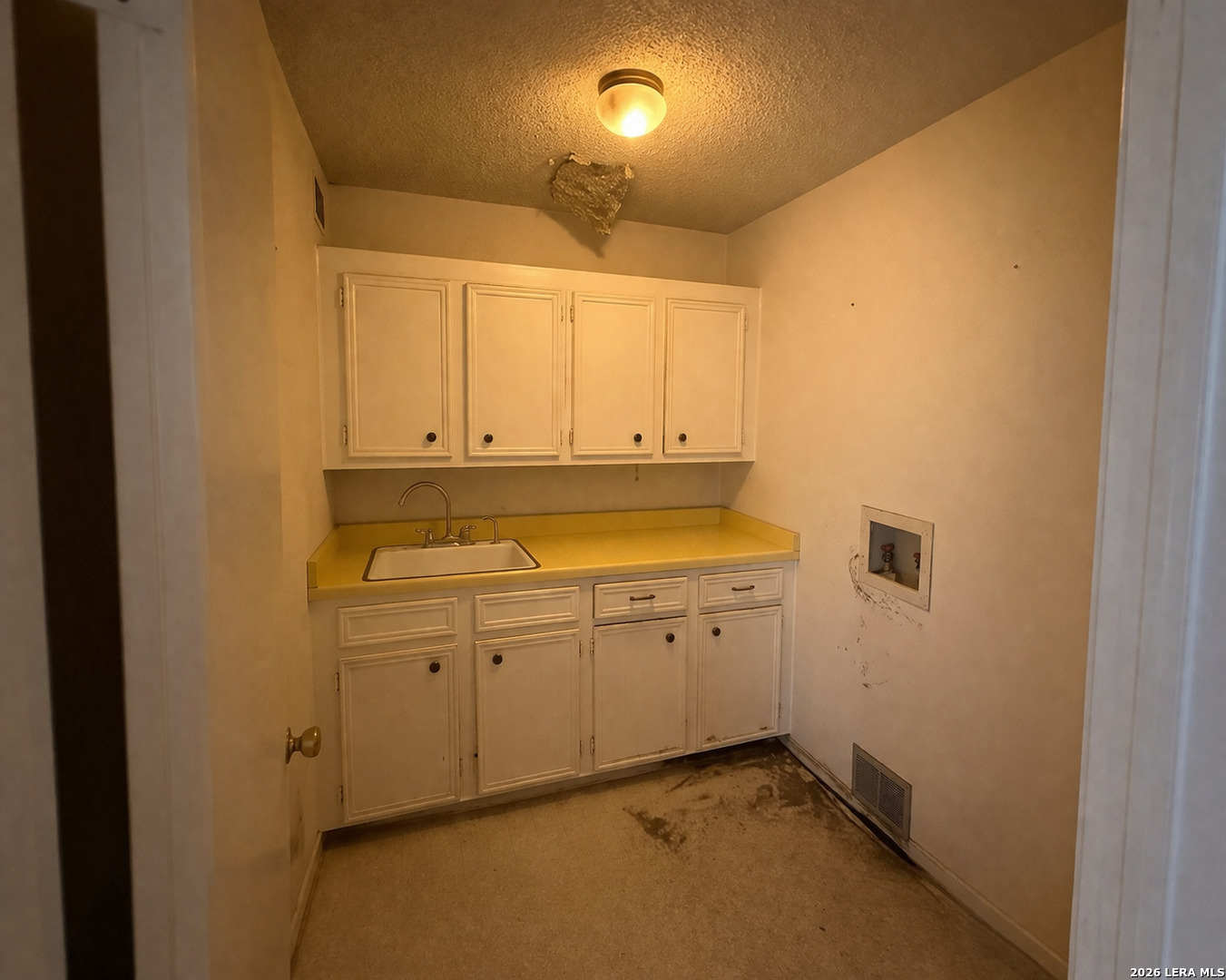 8929 Willmon Way Windcrest, TX 78239 - Photo 7 of 12