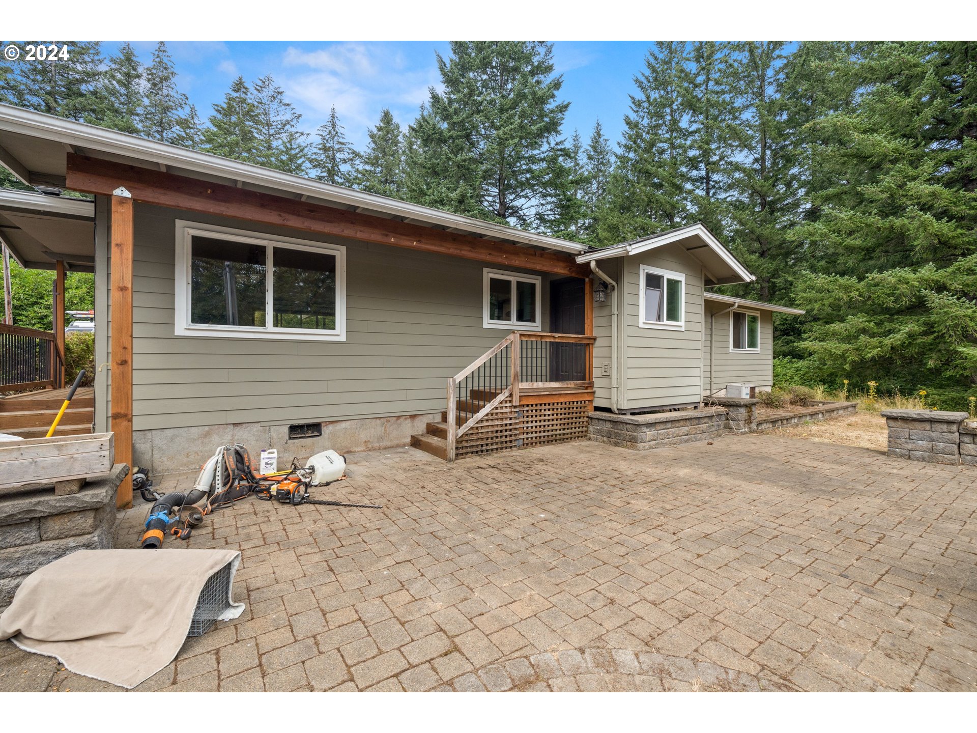 2701 Northeast 292nd Avenue Camas, WA 98607 - Photo 24 of 38 a backyard of a house with table and chairs