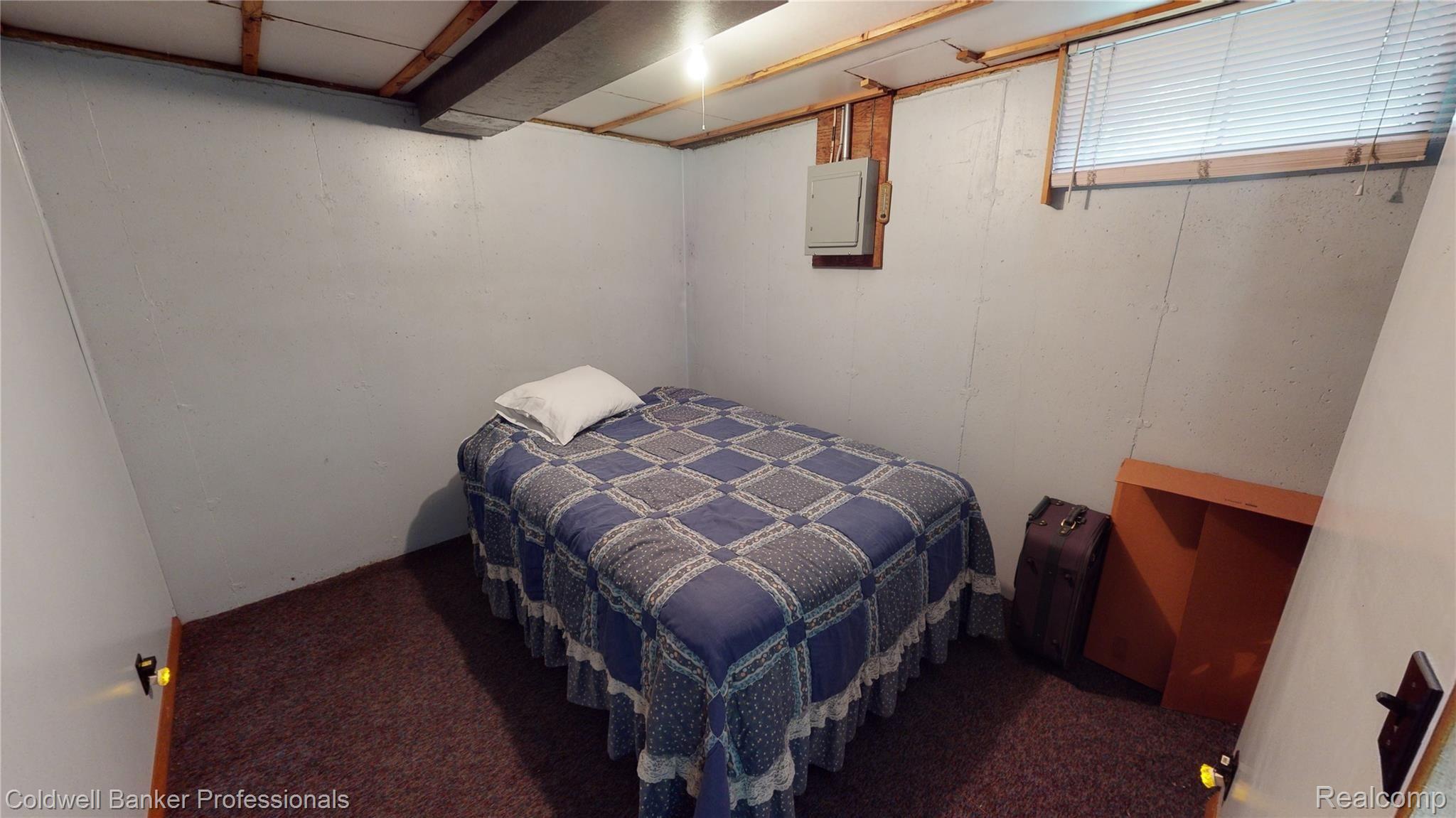 2947 Parmenter Road Corunna, MI 48817 - Photo 32 of 51 Basement bedroom.jpg