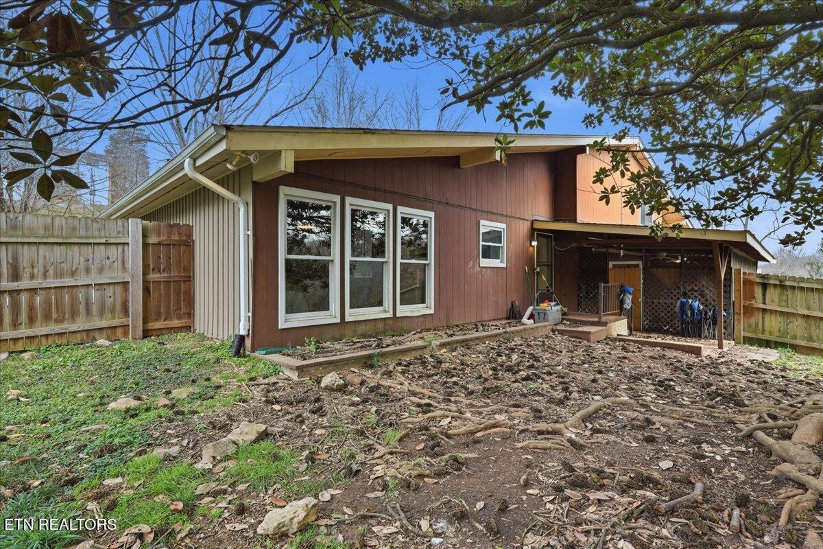 129 Greystone Drive Oak Ridge, TN 37830 - Photo 27 of 30 26-023_7K9A2805