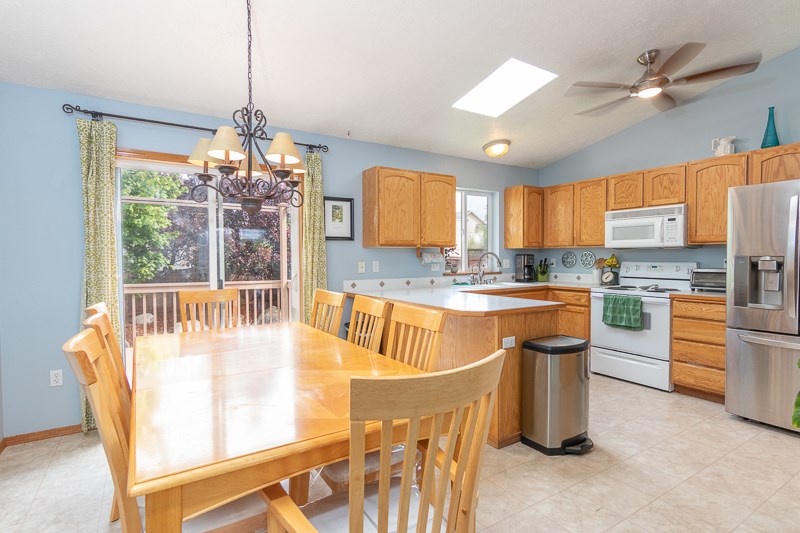 427 East Trevor Road Colbert, WA 99005 - Photo 3 of 18