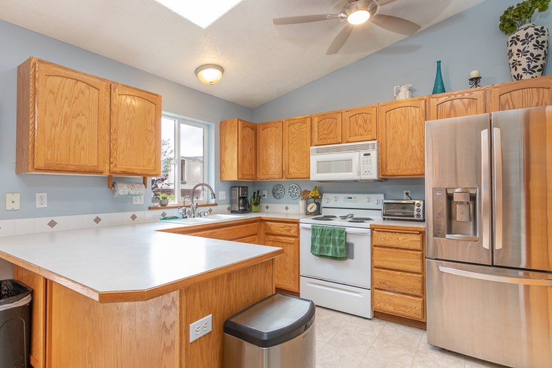 427 East Trevor Road Colbert, WA 99005 - Photo 4 of 18