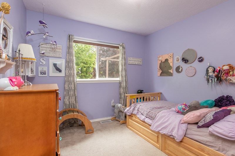 427 East Trevor Road Colbert, WA 99005 - Photo 8 of 18