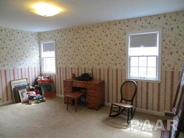 136 East Southgate Road Peoria, IL 61614 - Photo 15 of 24 Gallery Image 15