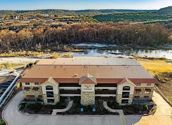 $3,500 | 521-1201 Guadalupe Street, Kerrville, TX 78028